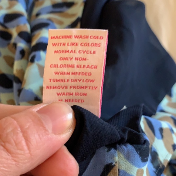 Dress - Picture 4 of 4